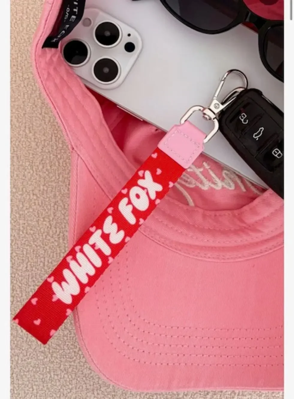 White Fox Standing Out Strap Keychain Red Hearts